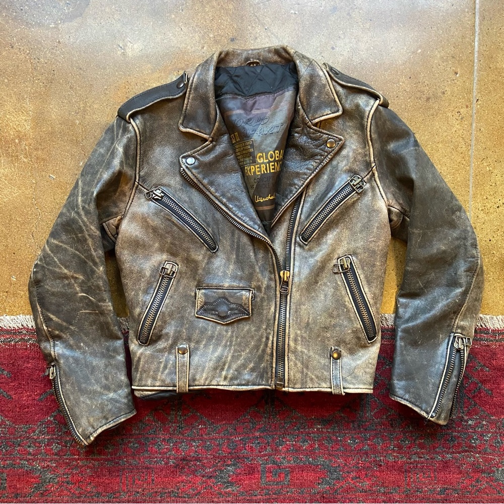 SOLD Vintage Distressed Brown Leather Biker Jacket 🏍️